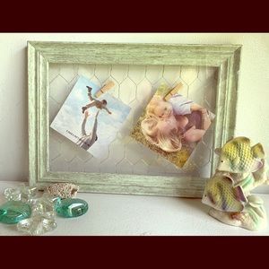 Hanging photo frame